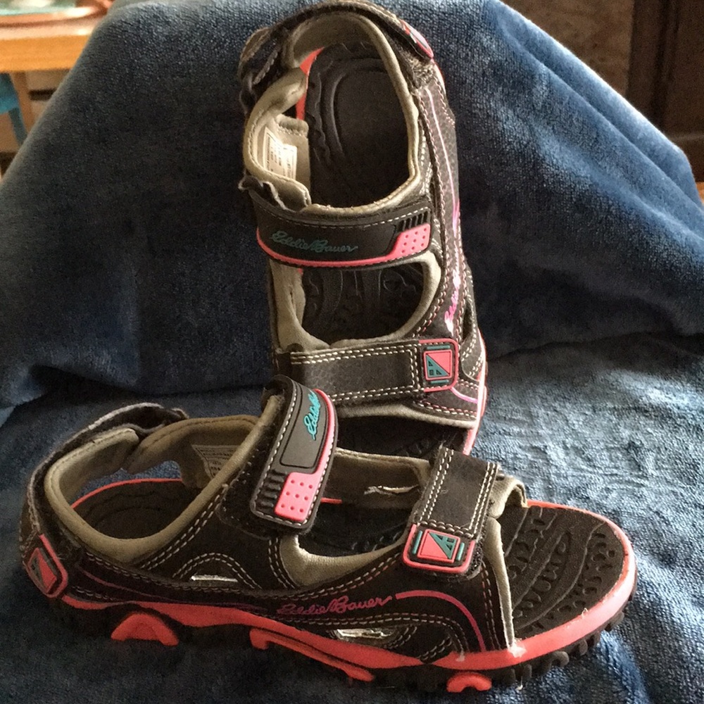 Sandals - Picture 2 of 4